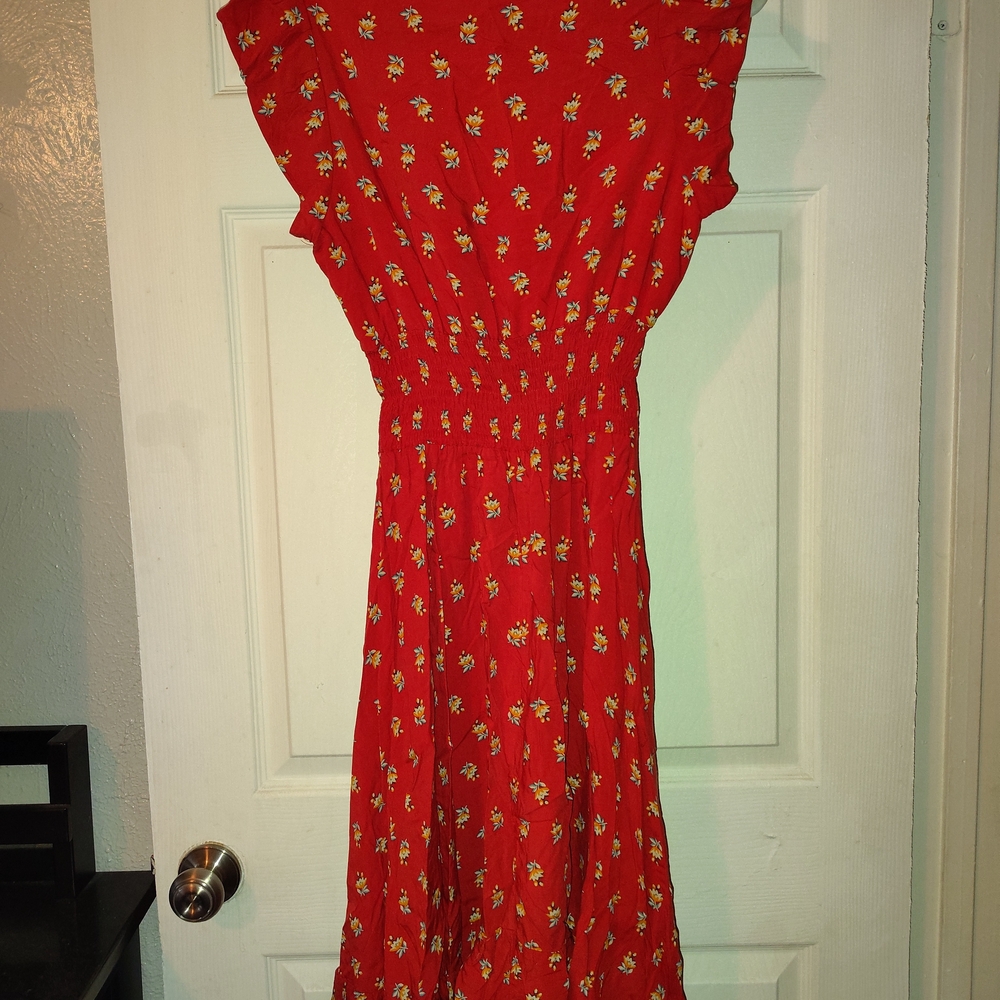 American Rag Red Top - Picture 4 of 5